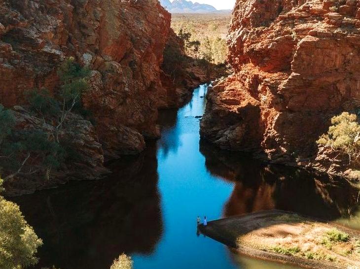 A Journey Along the Piti Lookout Trail for Stunning Views