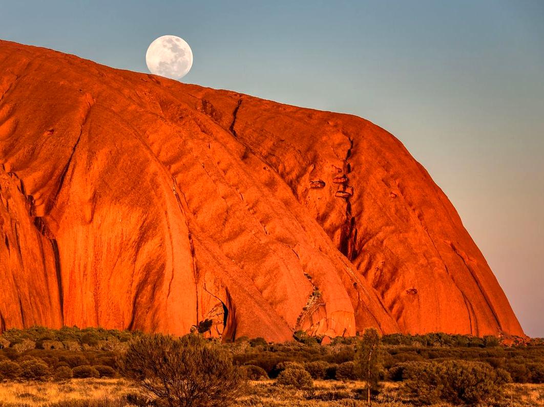 Discovering Uluru's Beauty on a Full Moon Adventure